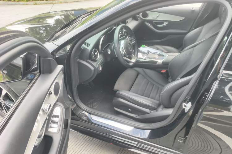 Used Mercedes-Benz C-Class 2019 C 260 Sport Edition Driver Seat