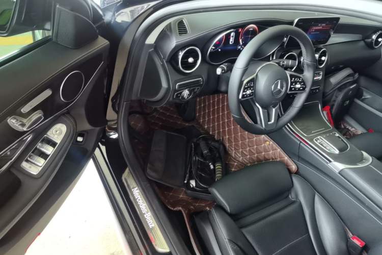 Used Mercedes-Benz C-Class 2019 Restyled C 260 L Sport Edition Driver Seat