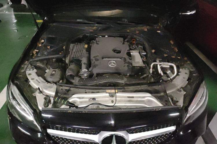 Used Mercedes-Benz C-Class 2019 C 180 L Fashion Edition Sport Version Engine Bay