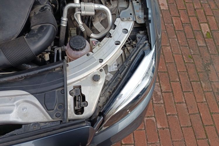 Used Mercedes-Benz C-Class 2019 C 260 Coupe Engine Bay Left