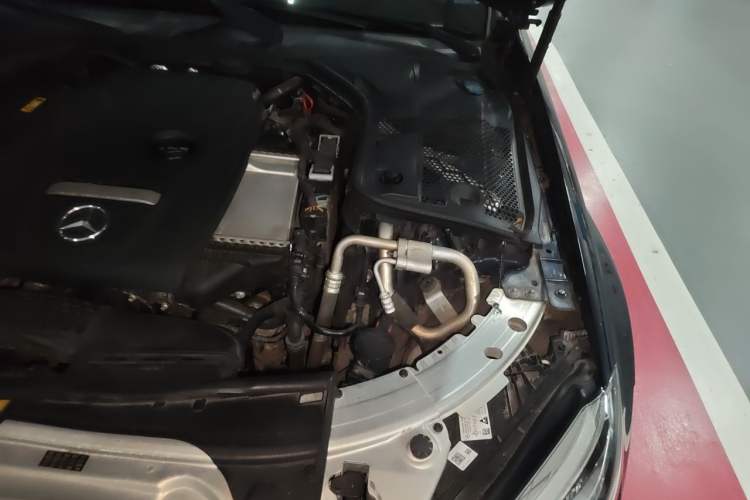 Used Mercedes-Benz C-Class 2019 C 180 L Fashion Edition Sport Version Engine Bay Left