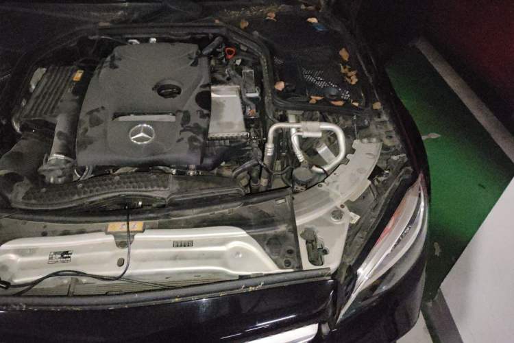 Used Mercedes-Benz C-Class 2019 C 180 L Fashion Edition Sport Version Engine Bay Left