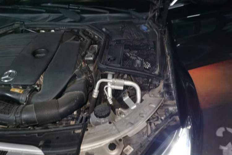 Used Mercedes-Benz C-Class 2019 Restyled C 260 L Sport Edition Engine Bay Left