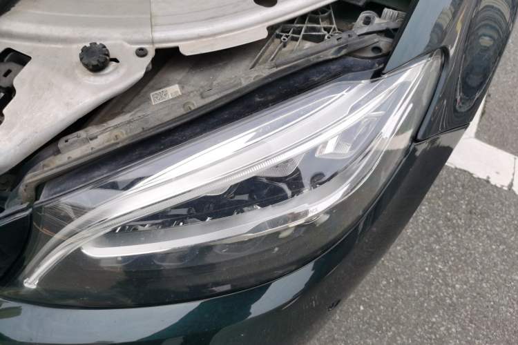 Used Mercedes-Benz C-Class 2019 Restyled C 260 L Sport Edition Engine Bay Left