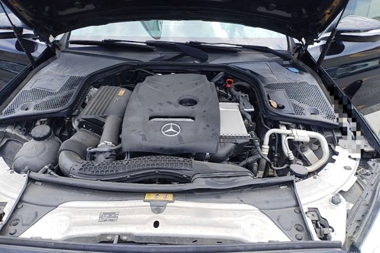 Used Mercedes-Benz C-Class 2019 C 180 L Fashion Edition Sport Version Engine Bay