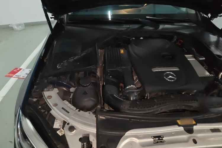 Used Mercedes-Benz C-Class 2019 C 180 L Fashion Edition Sport Version Engine Bay Right