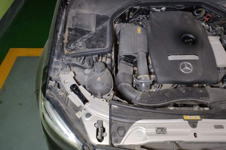 Used Mercedes-Benz C-Class 2019 C 180 L Fashion Edition Sport Version Engine Bay Right