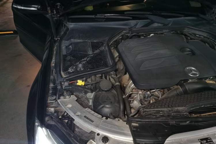 Used Mercedes-Benz C-Class 2019 Restyled C 260 L Sport Edition Engine Bay Right