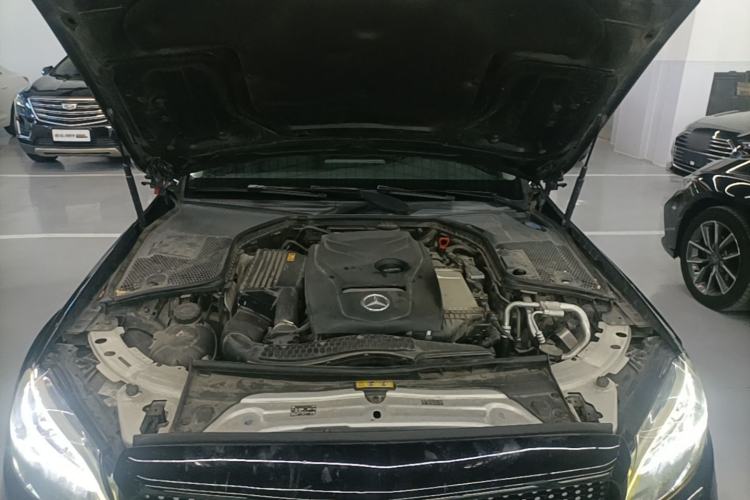 Used Mercedes-Benz C-Class 2019 C 180 L Fashion Edition Sport Version Engine Bay