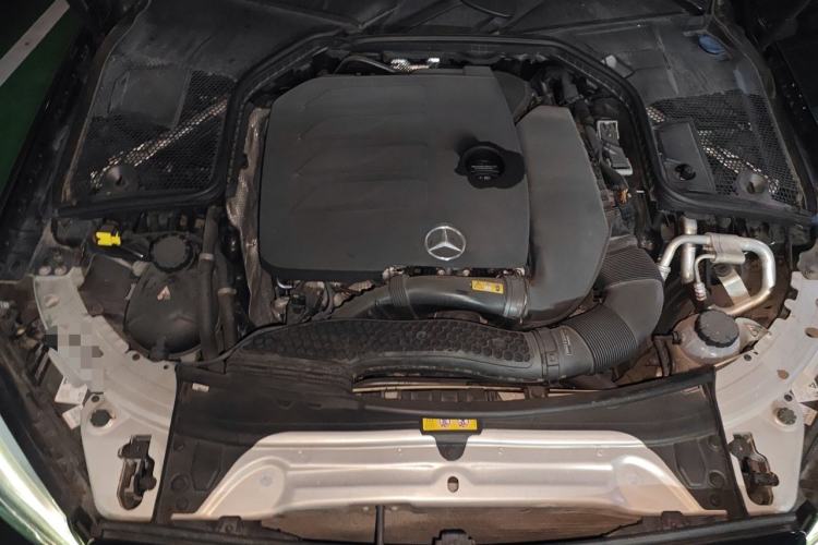 Used Mercedes-Benz C-Class 2019 C 260 Estate Engine Bay