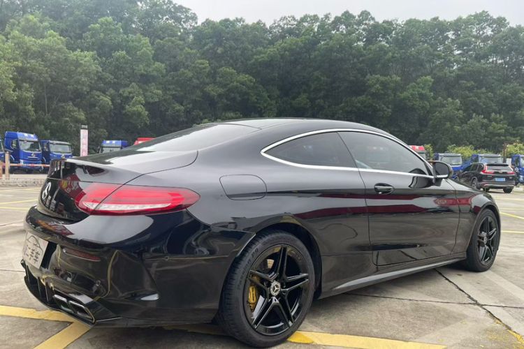 Used Mercedes-Benz C-Class 2019 C 260 Coupe Exterior 2