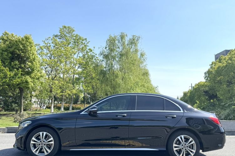 Used Mercedes-Benz C-Class 2019 C 180 L Fashion Edition Sport Version Exterior 3