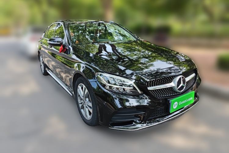 Used Mercedes-Benz C-Class 2019 C 180 L Fashion Edition Sport Version Front Right 45 Deg