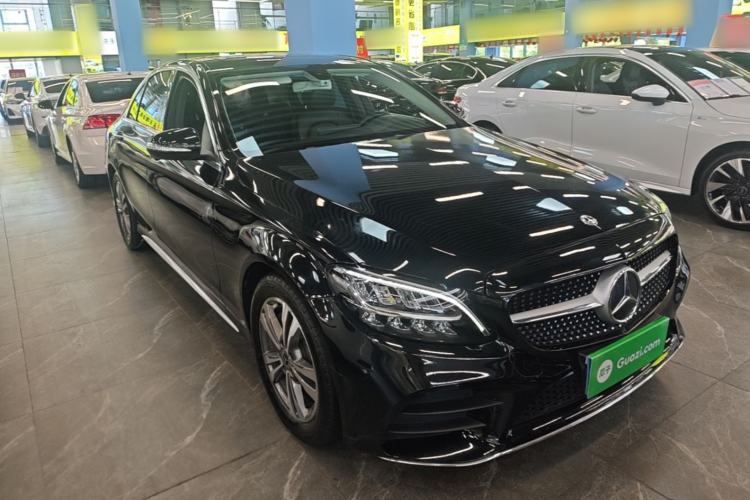 Used Mercedes-Benz C-Class 2019 C 180 L Fashion Edition Sport Version Front Right 45 Deg