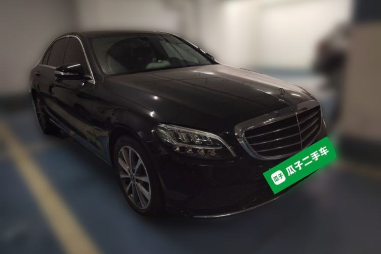 Used Mercedes-Benz C-Class 2019 Updated C 260 L Front Right 45 Deg