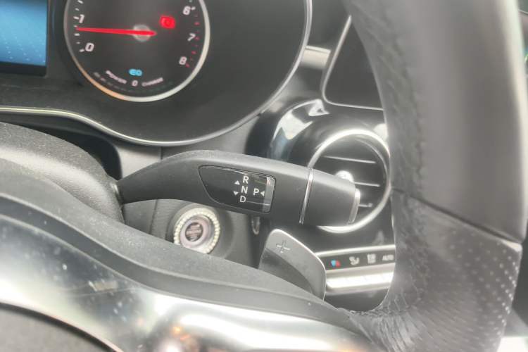 Used Mercedes-Benz C-Class 2019 C 260 Sport Edition Gear Lever
