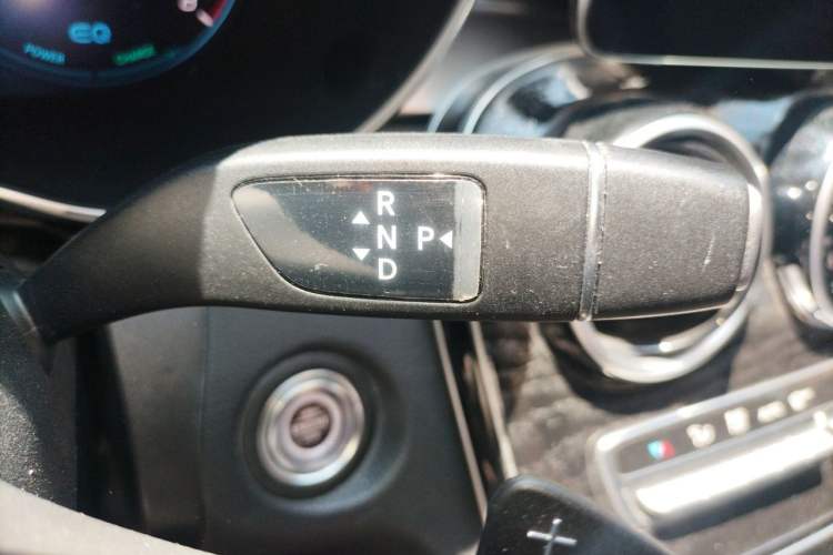 Used Mercedes-Benz C-Class 2019 Restyled C 260 L Sport Edition Gear Lever