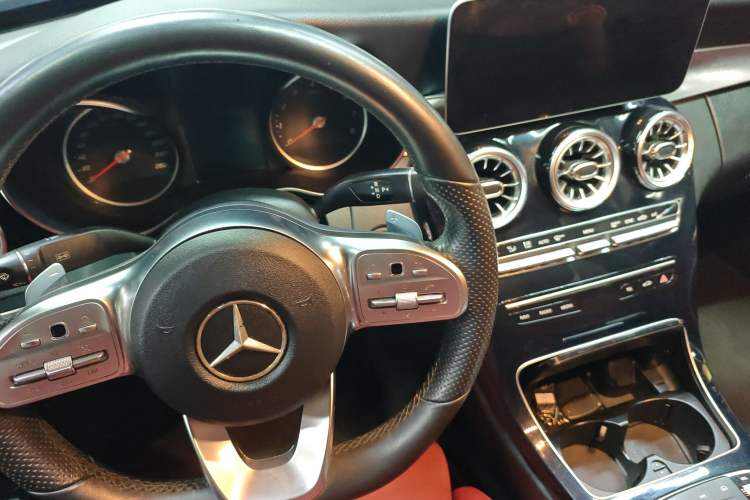 Used Mercedes-Benz C-Class 2019 C 260 Sport Edition Gear Lever