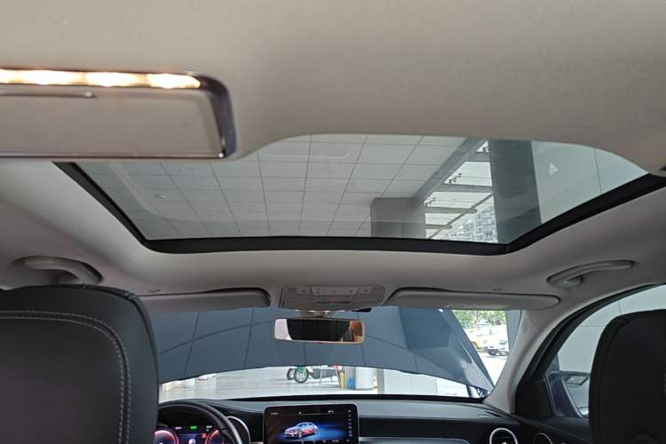 Used Mercedes-Benz C-Class 2019 Restyled C 260 L Sport Edition Headliner