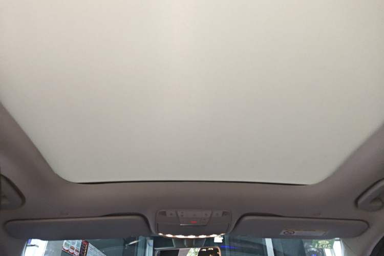 Used Mercedes-Benz C-Class 2019 Restyled C 260 L Sport Edition Headliner