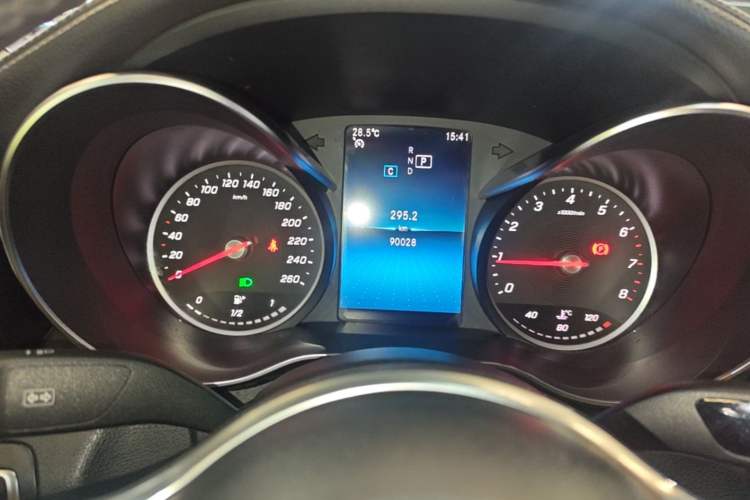 Used Mercedes-Benz C-Class 2019 C 180 L Fashion Edition Sport Version Instrument Cluster