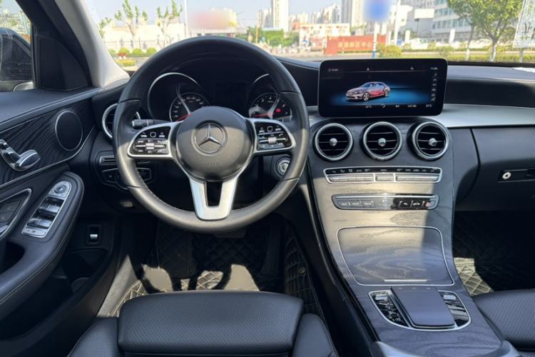 Used Mercedes-Benz C-Class 2019 C 180 L Fashion Edition Sport Version Interior 2