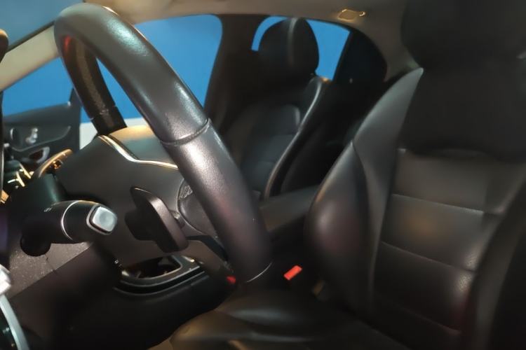 Used Mercedes-Benz C-Class 2019 C 180 L Fashion Edition Sport Version Left Front Seat