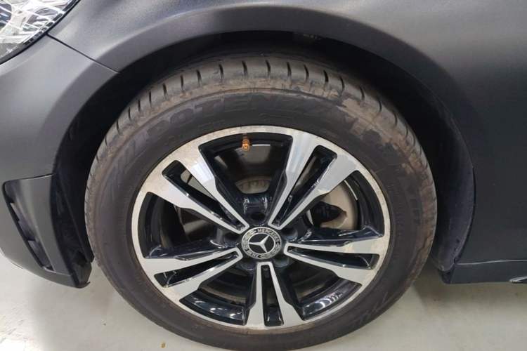 Used Mercedes-Benz C-Class 2019 C 260 Sport Edition Left Front Wheel Hub