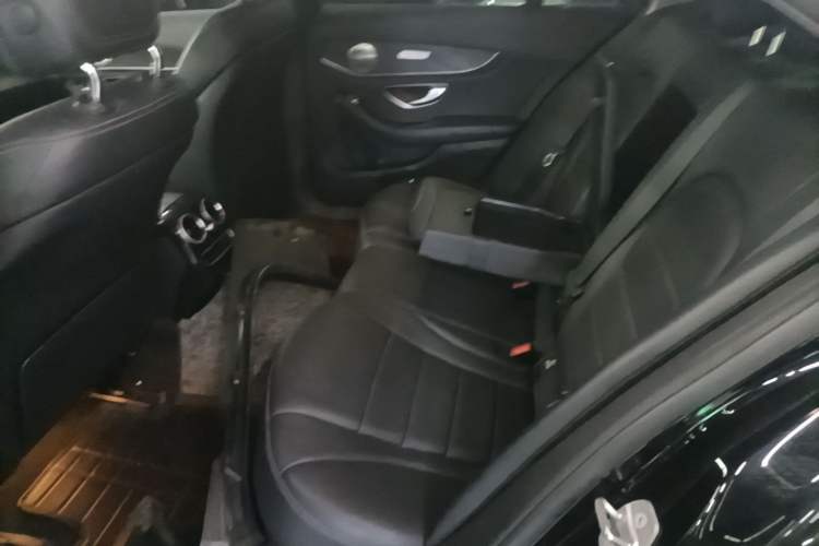 Used Mercedes-Benz C-Class 2019 C 180 L Fashion Edition Sport Version Left Rear Seat