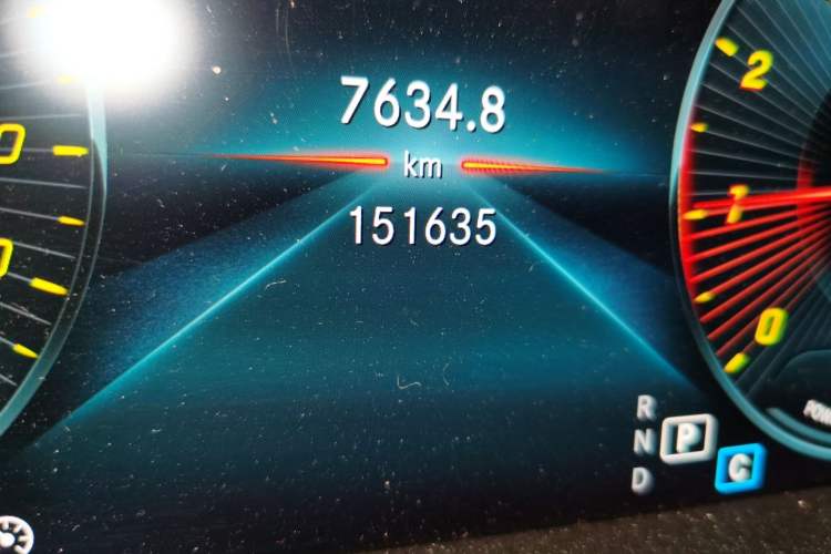 Used Mercedes-Benz C-Class 2019 Restyled C 260 L Sport Edition Odometer Close Up