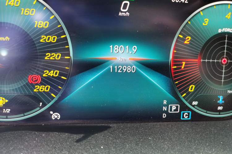 Used Mercedes-Benz C-Class 2019 Restyled C 260 L Sport Edition Odometer Close Up