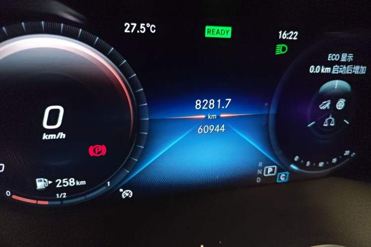 Used Mercedes-Benz C-Class 2019 C 260 Estate Odometer Close Up