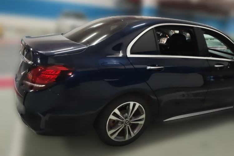 Used Mercedes-Benz C-Class 2019 C 180 L Fashion Edition Sport Version Rear Right 45 Deg