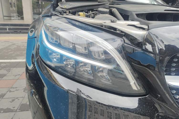 Used Mercedes-Benz C-Class 2019 C 260 L Sport Edition Right Front Headlight
