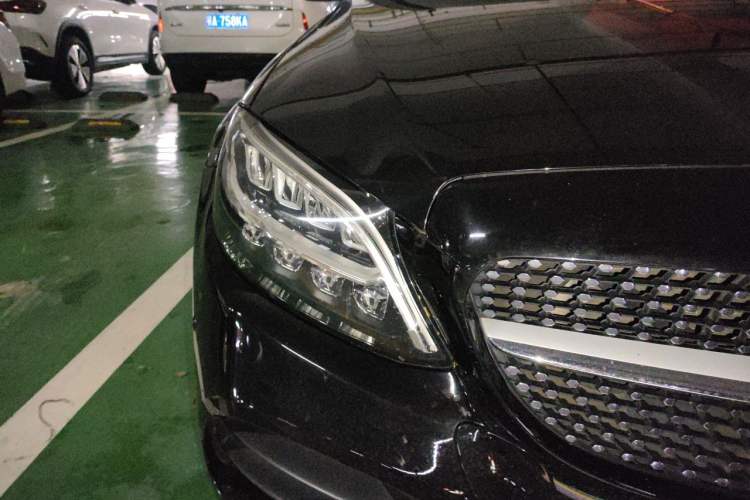 Used Mercedes-Benz C-Class 2019 C 180 L Fashion Edition Sport Version Right Front Headlight