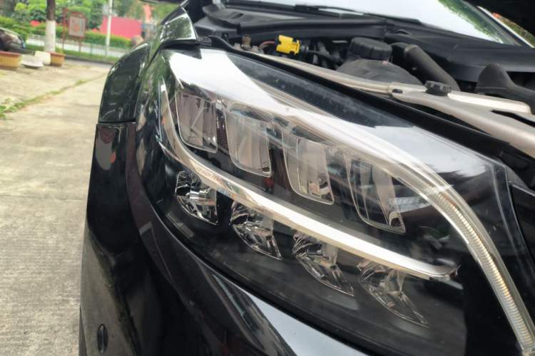 Used Mercedes-Benz C-Class 2019 C 260 Sport Edition Right Front Headlight