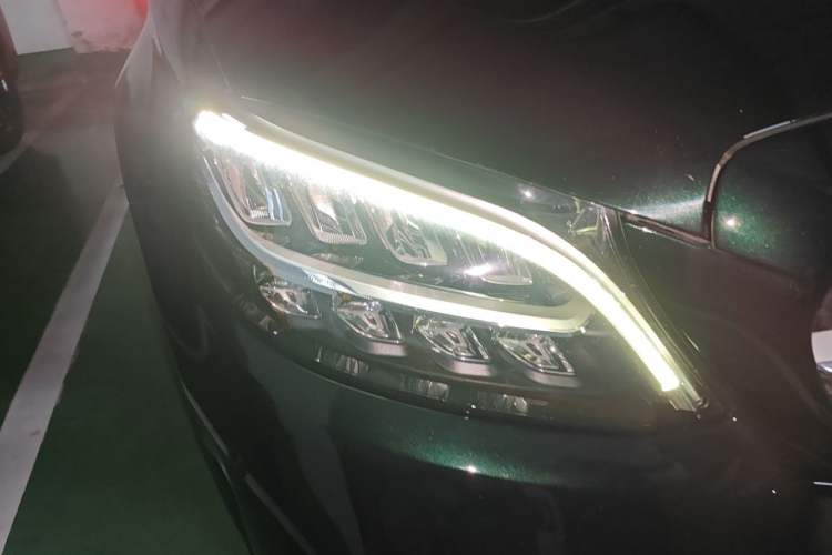 Used Mercedes-Benz C-Class 2019 C 260 Estate Right Front Headlight