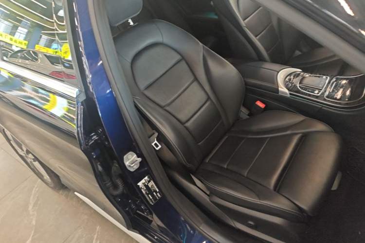 Used Mercedes-Benz C-Class 2019 C 180 L Fashion Edition Sport Version Right Front Seat