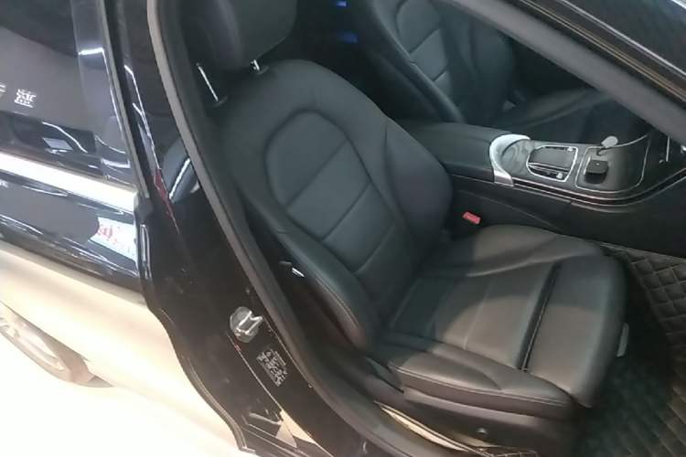 Used Mercedes-Benz C-Class 2019 C 180 L Fashion Edition Sport Version Right Front Seat