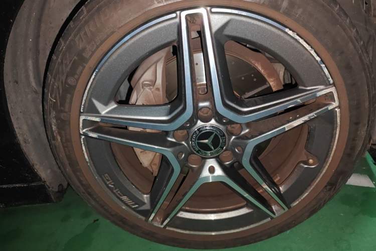Used Mercedes-Benz C-Class 2019 C 260 Estate Right Front Wheel Hub