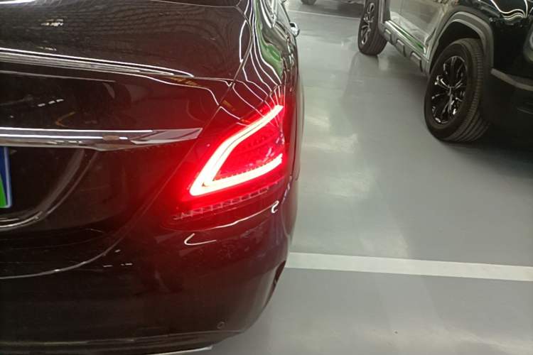 Used Mercedes-Benz C-Class 2019 C 180 L Fashion Edition Sport Version Right Rear Taillight