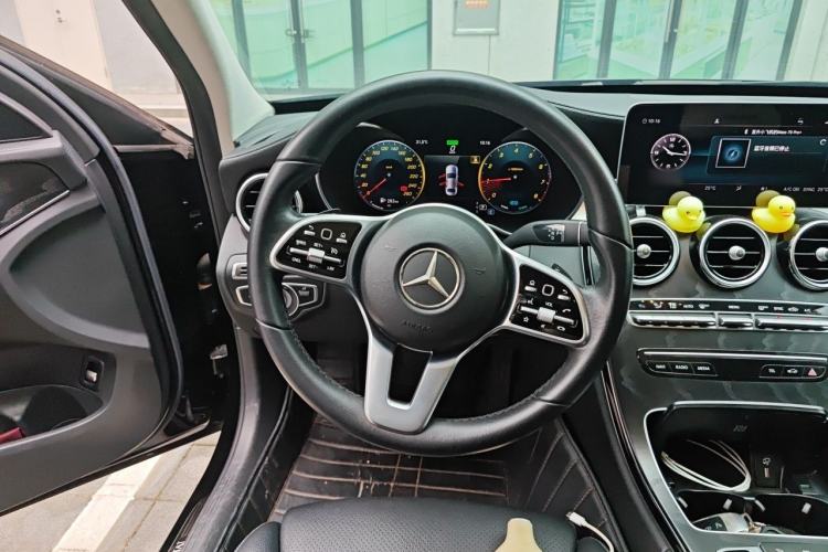 Used Mercedes-Benz C-Class 2019 Restyled C 260 L Sport Edition Steering Wheel