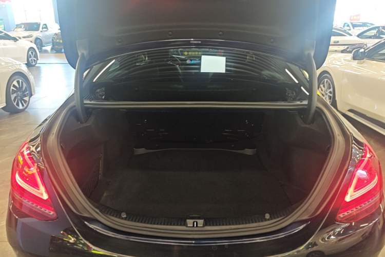 Used Mercedes-Benz C-Class 2019 C 180 L Fashion Edition Sport Version Trunk
