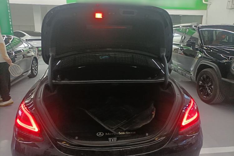 Used Mercedes-Benz C-Class 2019 C 180 L Fashion Edition Sport Version Trunk