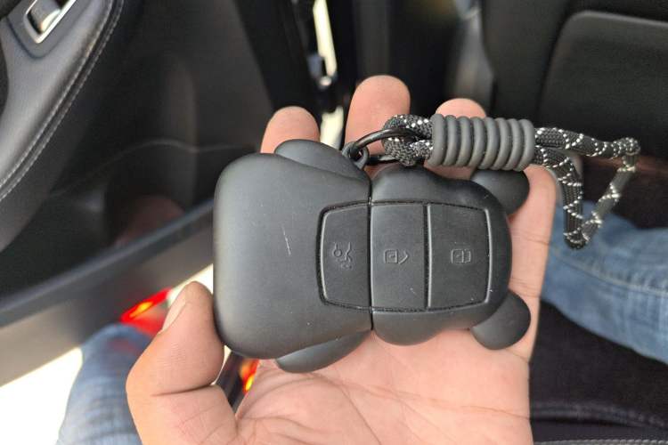Used Mercedes-Benz C-Class 2019 Restyled C 260 L Sport Edition Vehicle Key