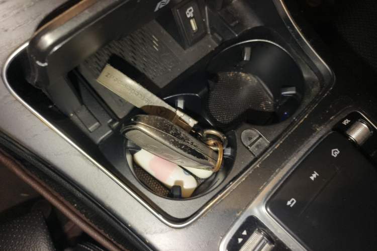 Used Mercedes-Benz C-Class 2019 C 260 L Sport Edition Vehicle Key