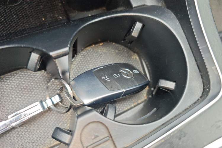 Used Mercedes-Benz C-Class 2019 C 180 L Fashion Edition Sport Version Vehicle Key