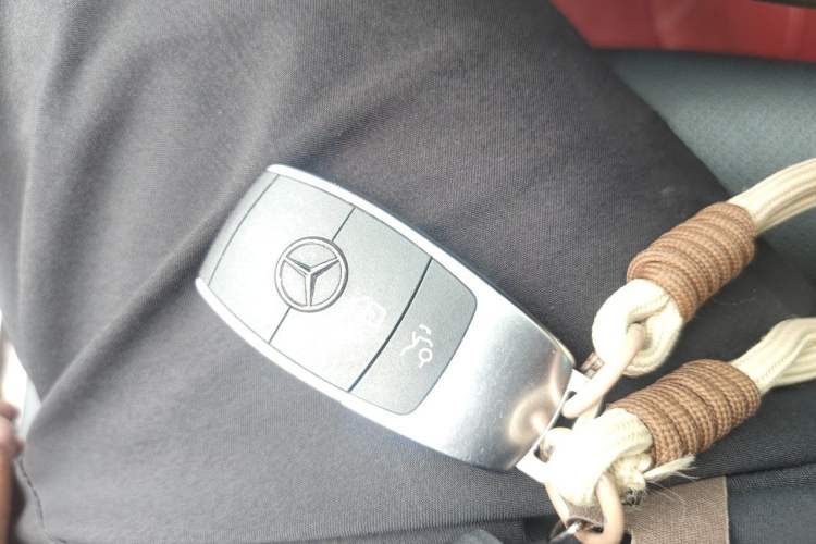 Used Mercedes-Benz C-Class 2019 C 260 L Sport Edition Vehicle Key