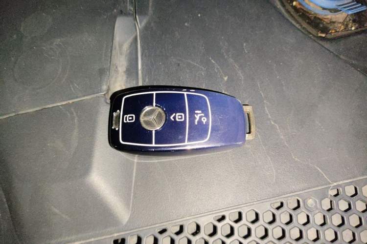 Used Mercedes-Benz C-Class 2019 C 180 L Fashion Edition Sport Version Vehicle Key