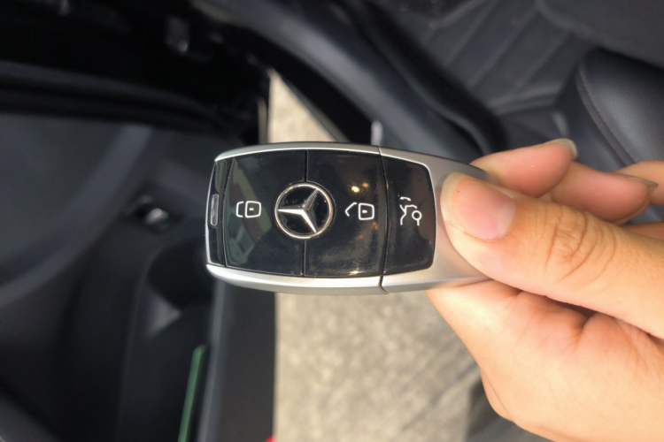 Used Mercedes-Benz C-Class 2019 C 260 Sport Edition Vehicle Key